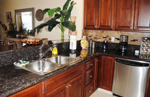 Islamorada House | Stunning 3 Bedroom Condo with Oceanviews Located in Lower Matecumbe