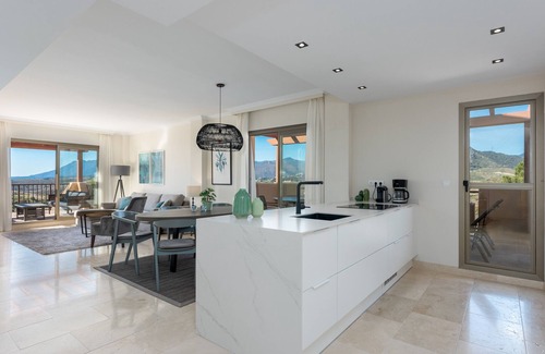 New Golden Mile Apartment | Stunning 3-Bedroom Seaview Penthouse