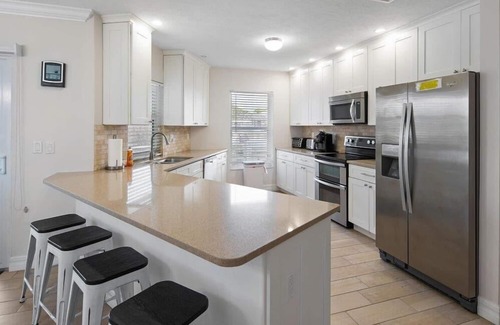 Marco Island House | Stunning 3 Bedroom Waterfront Pool home