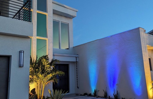 Ormond-by-the-Sea House | Stunning 3-bedroom Contemporary Catagory 5 Hurricane home in Ormond by the Sea
