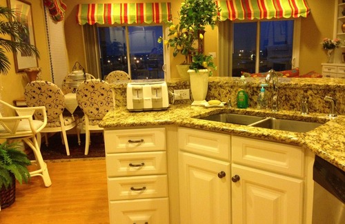 Atlantic Beach House | Stunning 3-Story Cottage Ocean & Sound Views with Beach Access