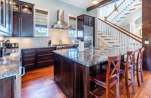 SeaNest Village House | 🐟Stunning 30A Home-Gorgeous Deck-Stay Salty