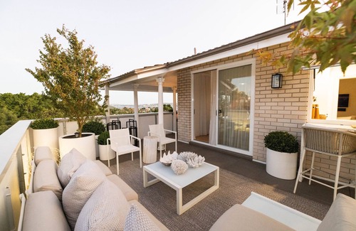 Neutral Bay Apartment | Stunning 3b penthouse