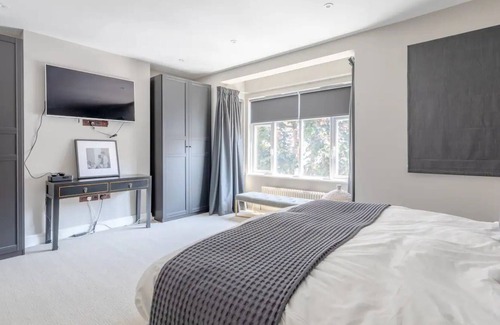Northcote House | Stunning 3BD Home - Clapham, near Northcote Rd