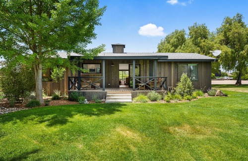 Santa Ynez Cottage | Stunning 3BR Cottage on a 25 acre Farm