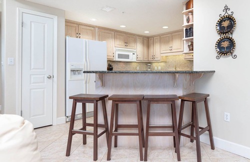 Orange Beach East Condo | Stunning 3BR Phoenix X Corner Unit 504 with Beautiful Gulf Front Views!