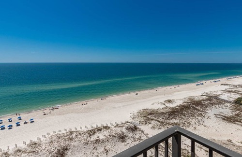 Orange Beach East Condo | Stunning 3BR Phoenix X Corner Unit 504 with Beautiful Gulf Front Views!