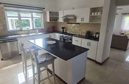 Anse Royale Villa | Stunning 3BR Villa with Exceptional Views - Steps from Beach & Local shops
