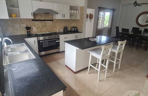 Anse Royale Villa | Stunning 3BR Villa with Exceptional Views - Steps from Beach & Local shops