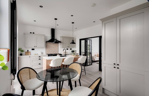 Horfield House | Stunning 4 bed house in Horfield with all amenities
