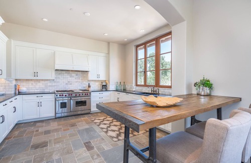Mountain Village Condo | Stunning 4-Bedroom Private Penthouse Villa With Panoramic Views
