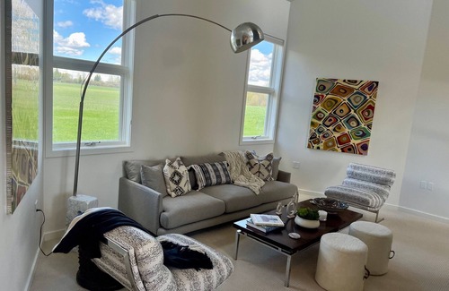 Wilson House | Stunning 4 Bedroom in Wilson WY with Teton Views. Long Term Rental.