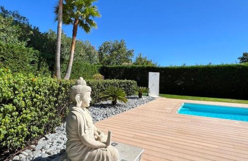 Alpouvar Villa | Stunning 4-Bedroom Villa With Pool - Perfect For Families