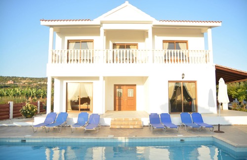 Agios Georgios Pegeias Villa | Stunning 4 Bedroom Villa -Private Pool - Sea View