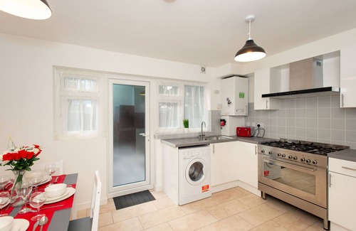 Custom House House | Stunning 4 bedrooms house next to Excel, London City and O2 Greenwich