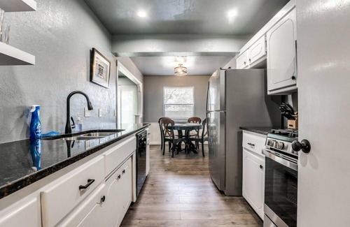 South Oklahoma City House | Stunning 5-Bedroom Veteran-Owned Home in Quiet OKC