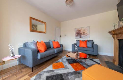 Shirley House | Stunning 5 Bedroom House - Croydon