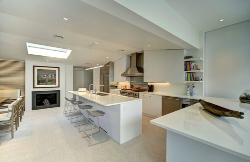 Water Mill House | Stunning 5 bedroom Vicente Wolf Designed Home South of Highway in Water Mill