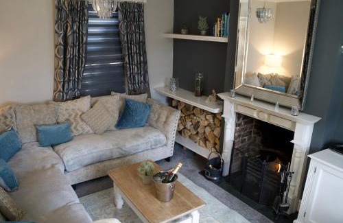 Pershore House | Stunning 5 Bedroom Victorian home with optional hot tub