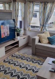 Rhuddlan Other | Stunning 6 Berth Caravan At Sun Valley Caravan Park, Rhyl Ref 81039N
