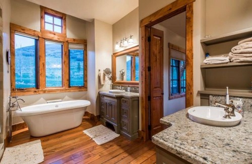Daniel House | Stunning 9,900 sqft 8B Rustic Estate on 40 acre Private Ranch W/2 Hot Tubs