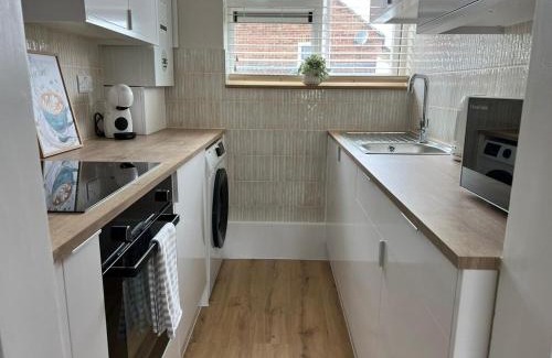 Stansted Apartment | Stunning and Peaceful 2 bed Flat 15 mins from Stansted Airport