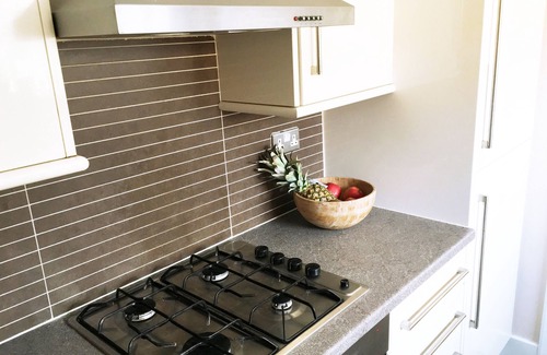 Gospel Oak Apartment | Stunning and centrally located 1 bedroom flat in the Hampstead Heath area.