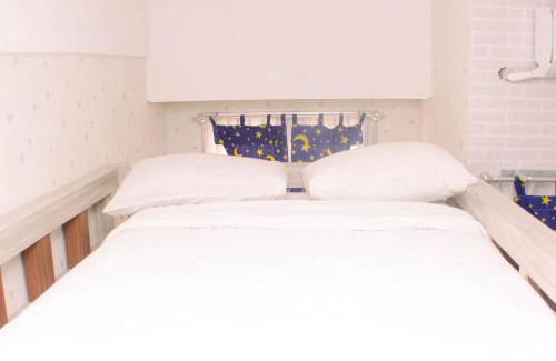 Bekasi Timur Apartment | Stunning and Comfy Studio Apartment Transpark Juanda By Travelio