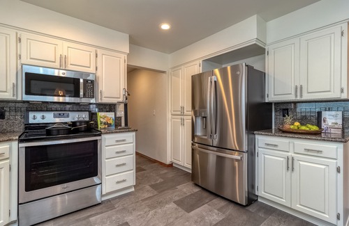 Walla Walla East House | Stunning and spacious retreat w/Heated pool and hot tub