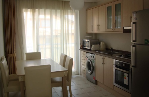 Hisaronu Apartment | Stunning Apartment, Hisaronu just off the strip - Permit Number 48-6523