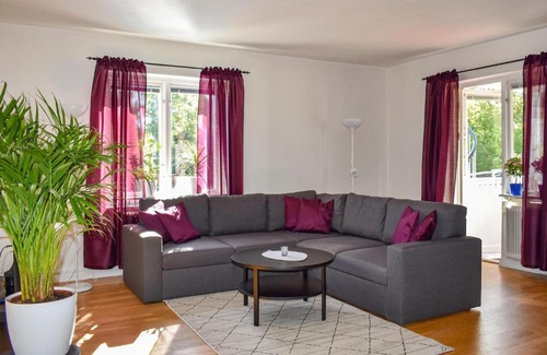Finspang Apartment | Stunning apartment in Finspng with WiFi, Outdoor swimming pool and Heated swimming pool