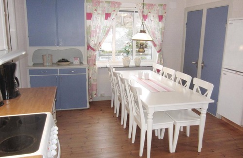 Kungshamn Apartment | Stunning apartment in Kungshamn