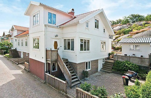 Kungshamn Apartment | Stunning apartment in Kungshamn