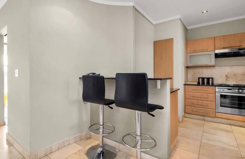 Sandown Apartment | Stunning Apartment in Sandton