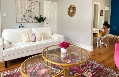 Detroit Apartment | Stunning Apartment near Palmer Park/Free Parking