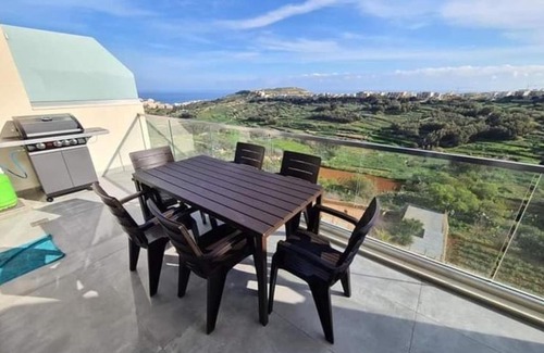 Xaghra Apartment | Stunning Apartment with pool-Hosted by Sweetstay