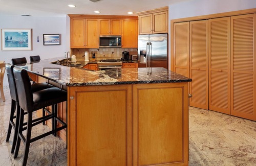 Point Pleasant Beach Condo | Stunning Beachfront 3/2 with beach access