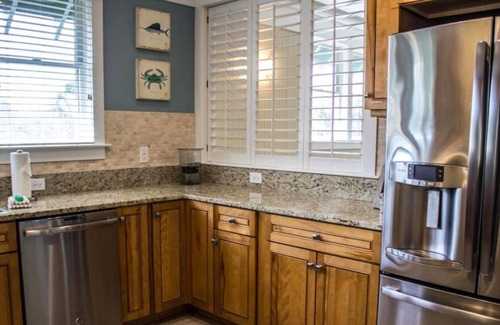 Bald Head Island House | Stunning Bald Head Island Hammocks Cottage