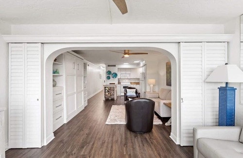Captiva Condo | Stunning Bayside Villa w/Enclosed Lanai, Sleeps 6