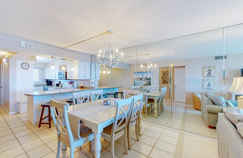Biltmore Beach Condo | Stunning beachfront condo w/beach access, shared pool, & private balcony