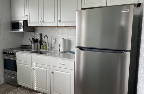 St. Pete Beach Condo | Stunning Beach Condo w/Coastal Flair~Beachside/Poolside-1BR/Ground Floor