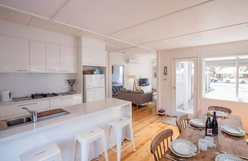 Barwon Heads House | Stunning Beach Getaway Home in a Convenient Location in Barwon Heads