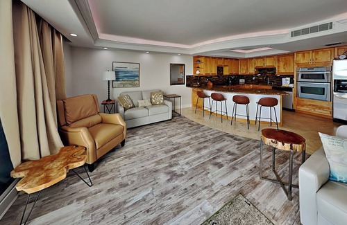 New Smyrna Beach Condo | Stunning Beachfront Condo - Ocean View Balcony, Pool + Beach Access