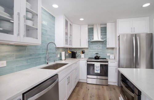 Sandestin Condo | Stunning Beachfront Condo w/GOLF CART! Balcony View, New Pool, Hot Tub, Tram