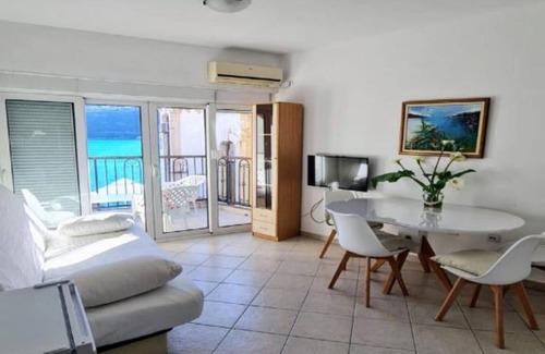 Herceg Novi Apartment | Stunning Beachfront Stay in Herceg Novi - Standard One bedroom Apartment D