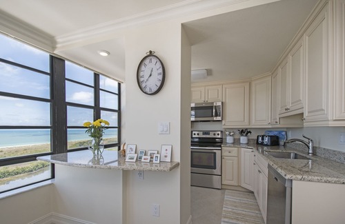 Marco Island Condo | Stunning Beachfront, total renovation, beachview all rooms, WiFi, nature reserve