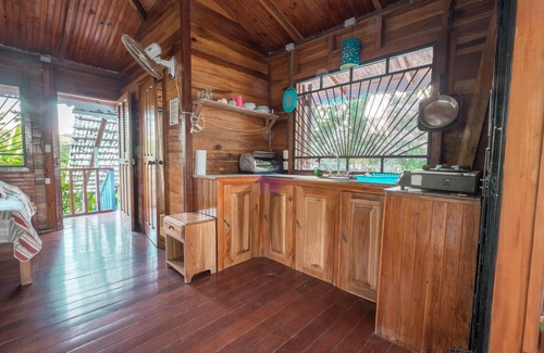 Puerto Viejo de Talamanca House | Stunning Beachfront Escape with Fiberoptic Internet