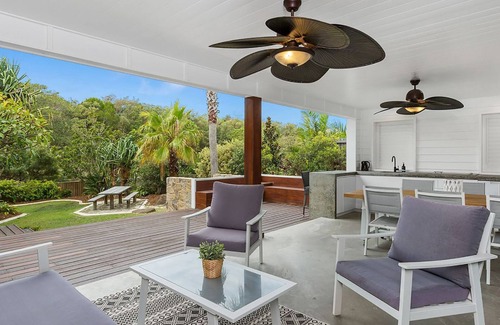 Casuarina House | Stunning Beachfront On She-oak