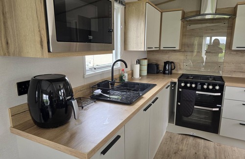Whitstable Cabin | Stunning brand new 2024 Sunset Lodge, Whitstable