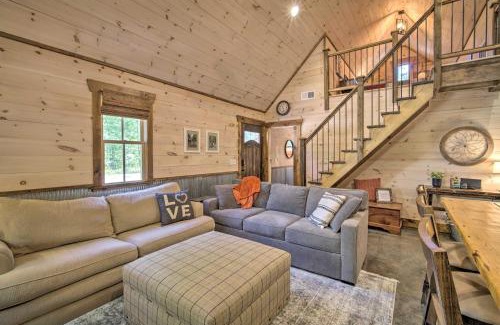 Rising Fawn House | Stunning Cabin Getaway with Private Hot Tub!
